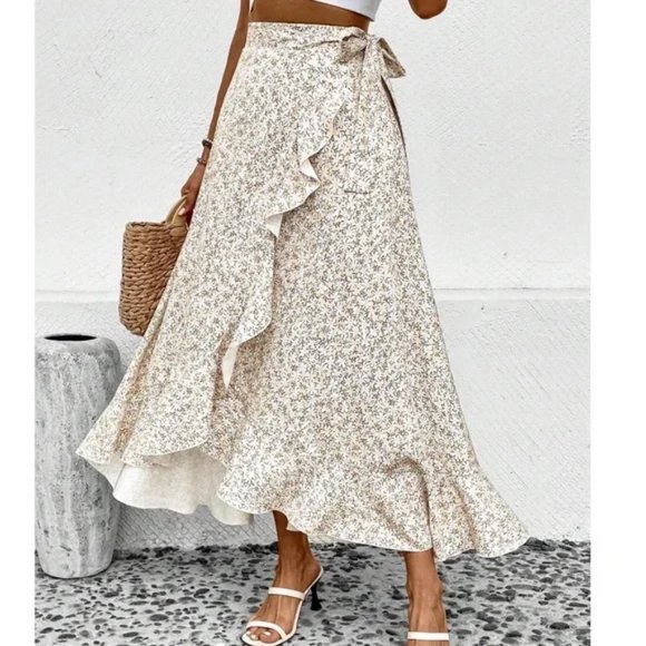 Boho Style Floral Print Ruffle Hem Maxi Wrap Skirt - Picture 1 of 3